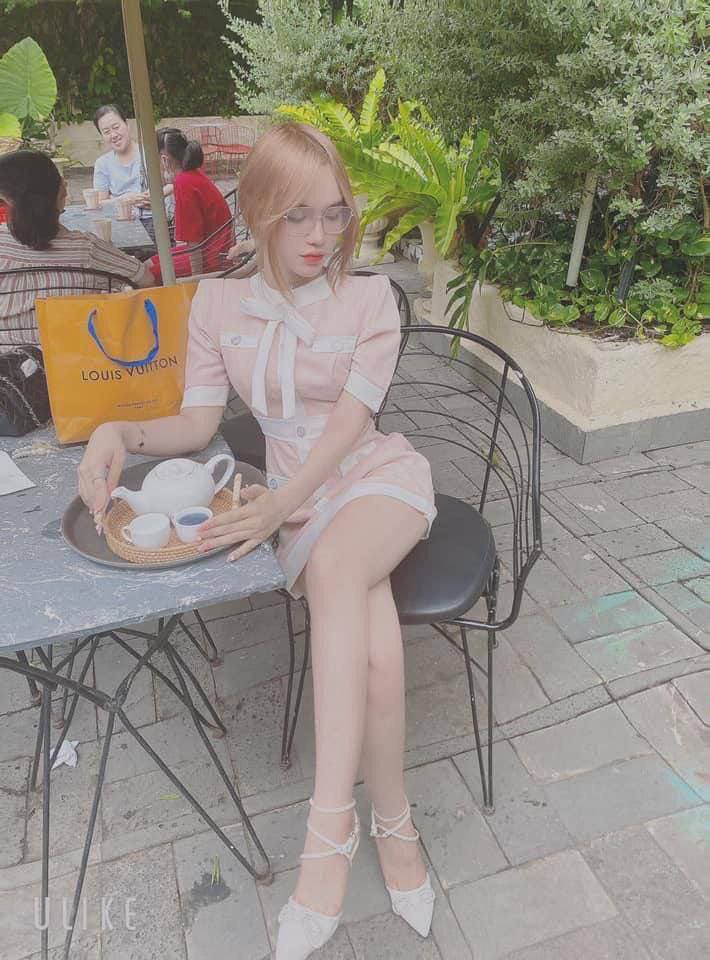 Tiệm cắt tóc nam sung sướng